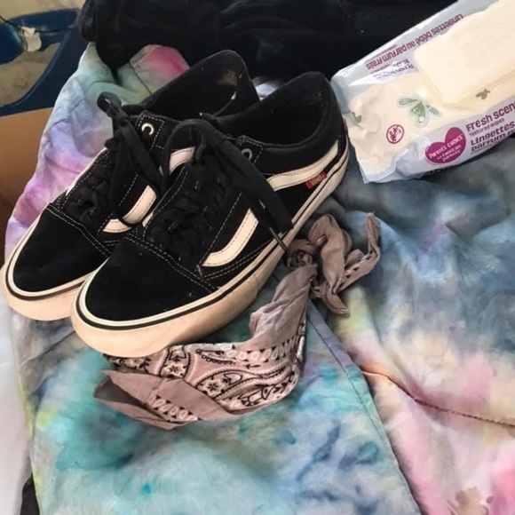 Vans size 8.5 -9 - Picture 3 of 8